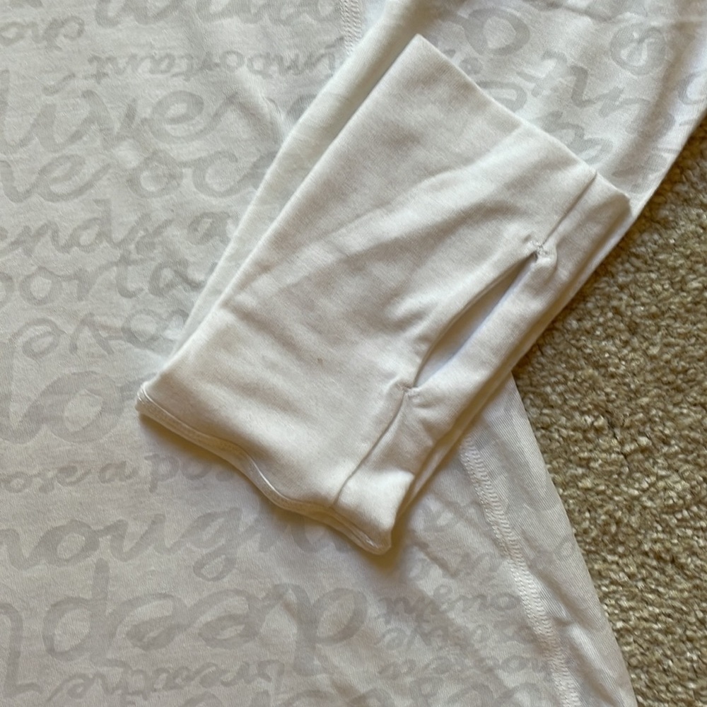 Lululemon tee - Picture 3 of 5